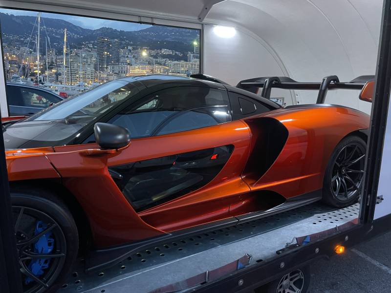 Transport ultra-sécurisé d’une McLaren Senna sur camion fermé – Livraison à Cannes